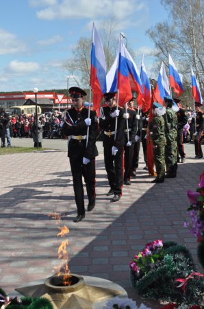 9 МАЯ И КРАСНАЯ ЗВЕЗДА