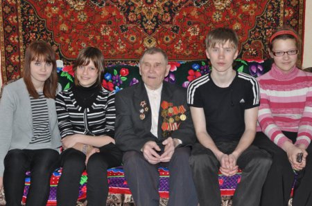 9 МАЯ И КРАСНАЯ ЗВЕЗДА