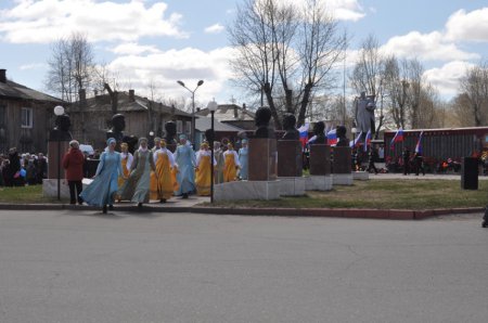 9 МАЯ И КРАСНАЯ ЗВЕЗДА