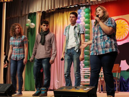 Клуб Веселых и Находчивых Клуб Веселых и Находчивых