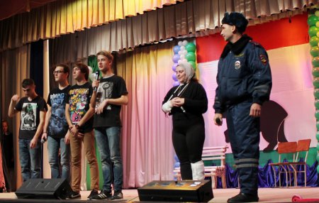 Клуб Веселых и Находчивых Клуб Веселых и Находчивых