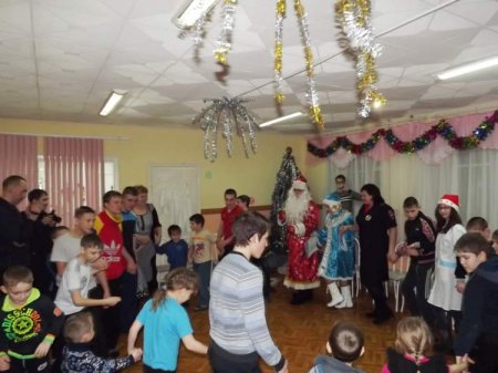 Новый год спешит в гости!