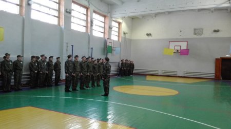 Строевым шагом