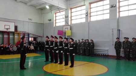 Строевым шагом