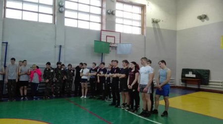 Строевым шагом