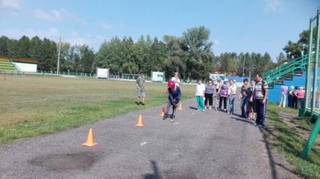 «Рука другу»