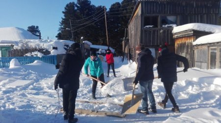 Акция по уборке снега