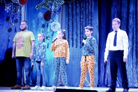 С шуткой по жизни идти С шуткой по жизни идти