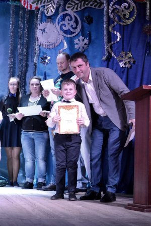 С шуткой по жизни идти С шуткой по жизни идти