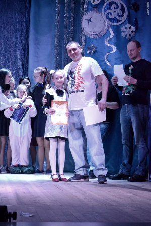 С шуткой по жизни идти С шуткой по жизни идти